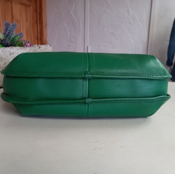 Coach: The Coach Originals Ergo Shoulder Bag 33, Green - Picture 9 of 16